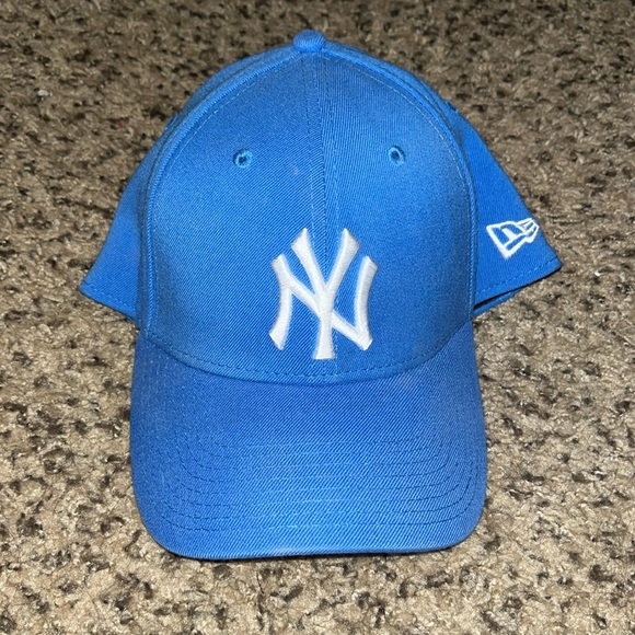 NY Yankees sky blue 39THIRTY M-L - Picture 1 of 3